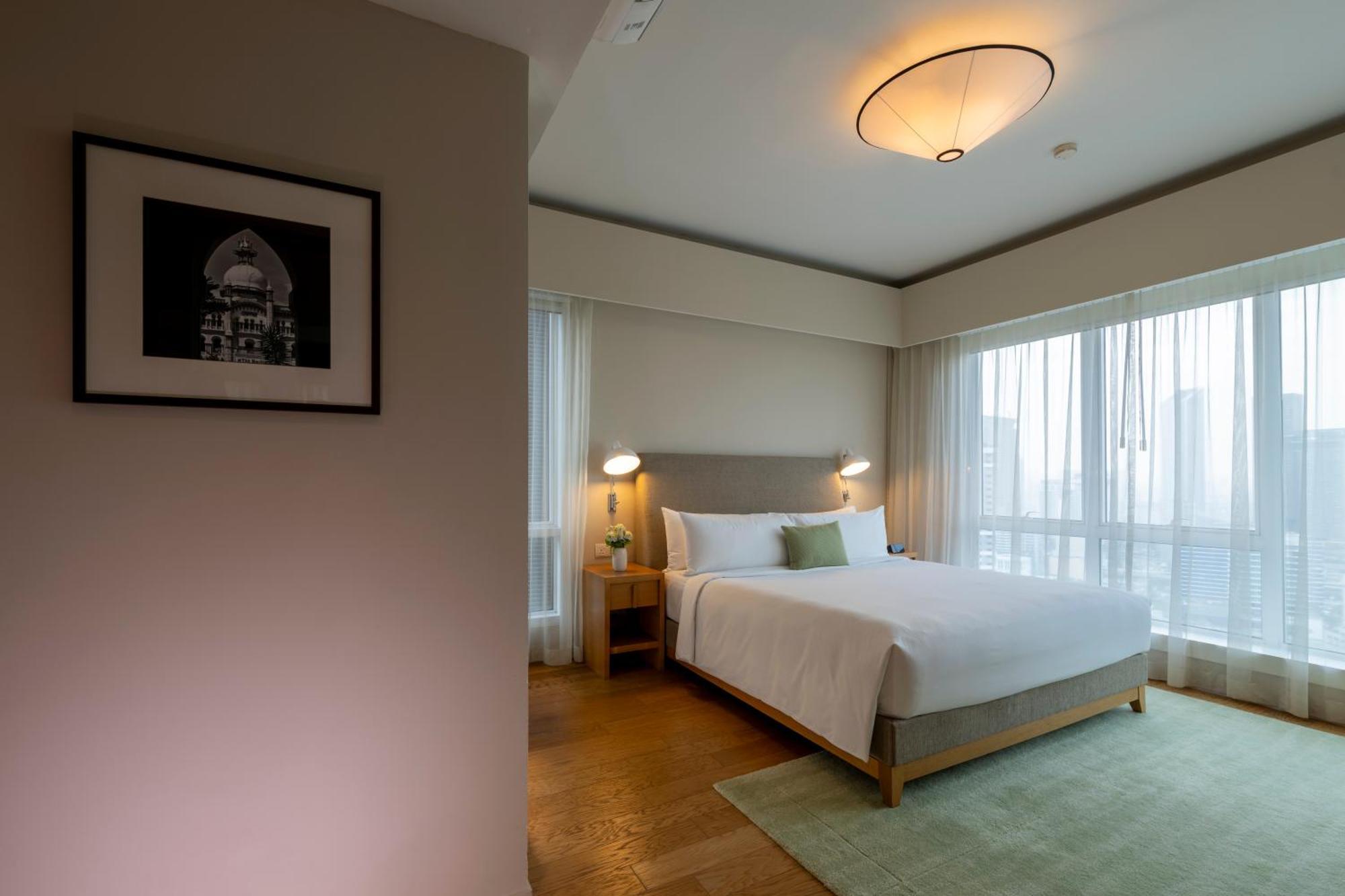 Lanson Place Bukit Ceylon 5*